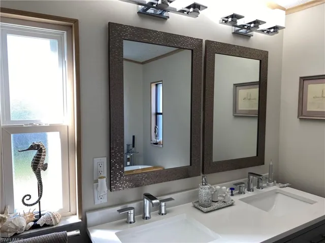 New Dbl Vanity, Sinks & Fixtures