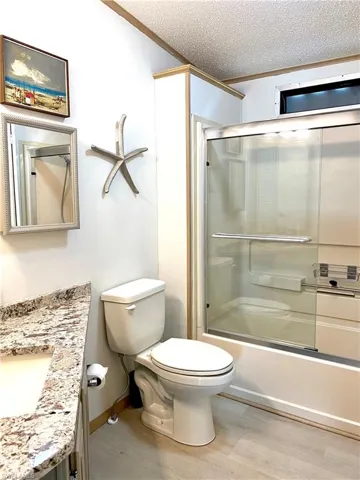 3-Piece Guest bath with Laundry Closet