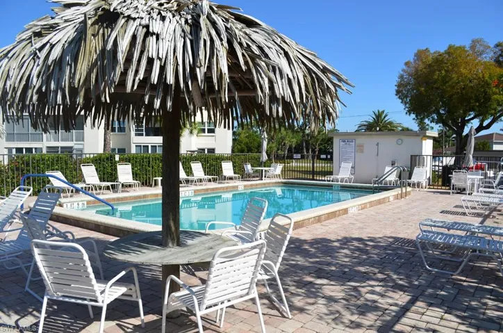 1624 Pine Valley Dr 118, Fort Myers, Florida 33907