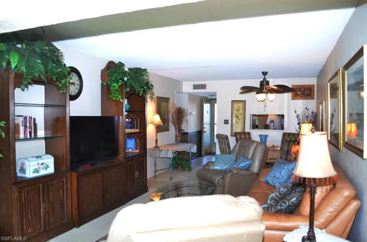 1624 Pine Valley Dr 118, Fort Myers, Florida 33907