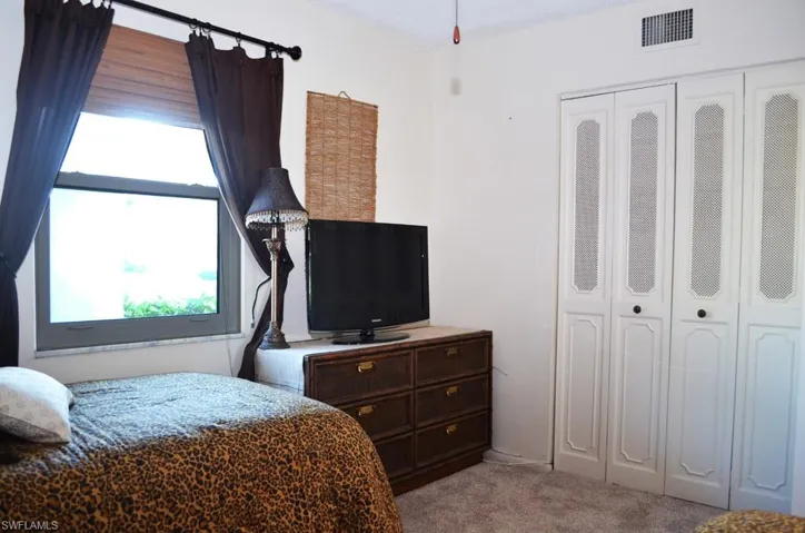 1624 Pine Valley Dr 118, Fort Myers, Florida 33907