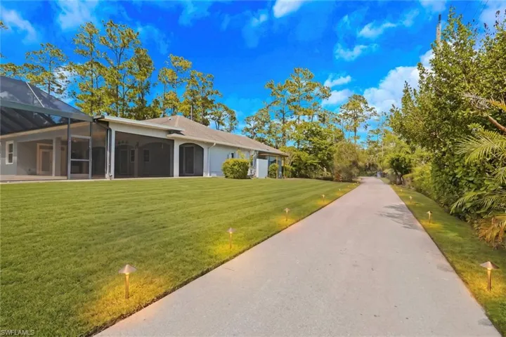 333  5th SW ST, Naples, FL 34117