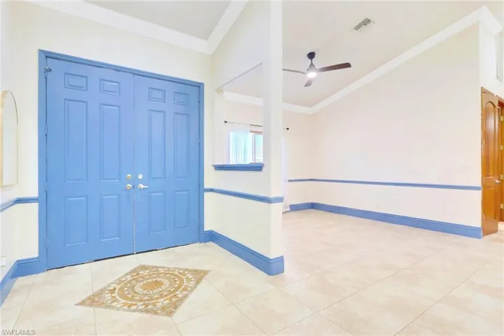 333  5th SW ST, Naples, FL 34117