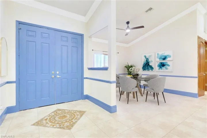 333  5th SW ST, Naples, FL 34117
