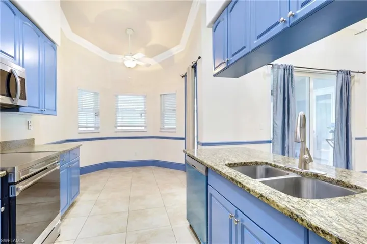 333  5th SW ST, Naples, FL 34117