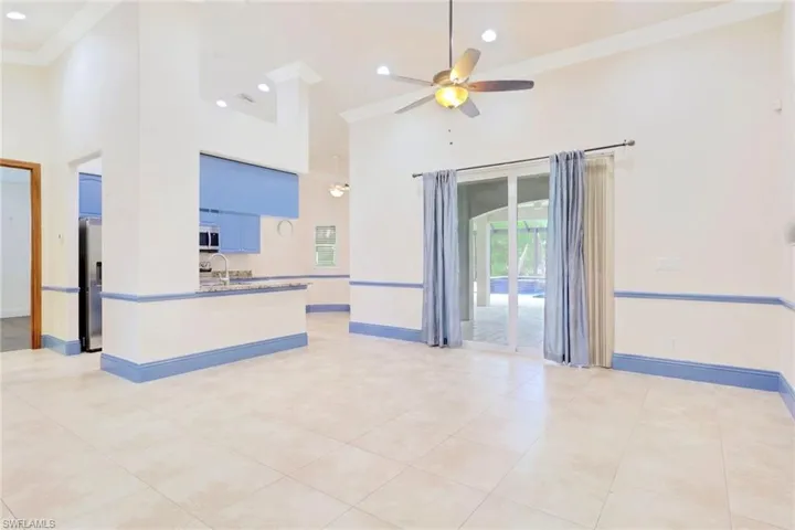 333  5th SW ST, Naples, FL 34117