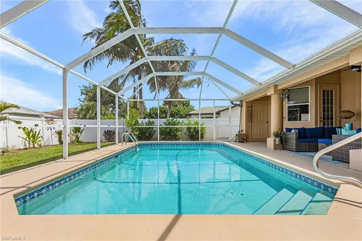 3613 Se 3rd Pl, Cape Coral, Florida 33904