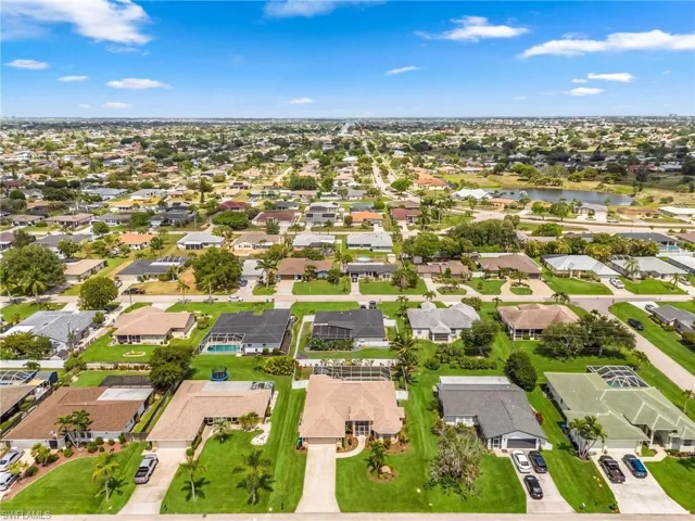 3613 Se 3rd Pl, Cape Coral, Florida 33904