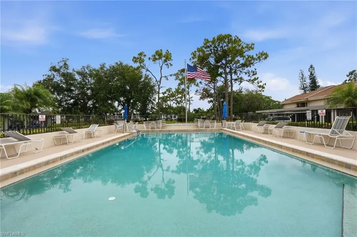 5625 Trailwinds Dr 411, Fort Myers, Florida 33907