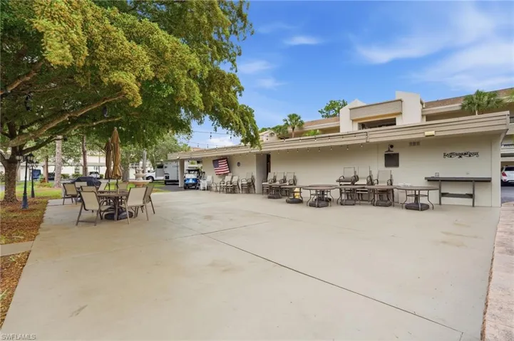 5625 Trailwinds Dr 411, Fort Myers, Florida 33907