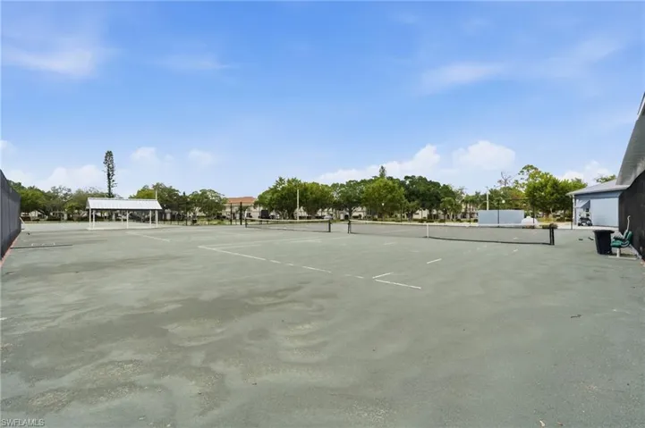 5625 Trailwinds Dr 411, Fort Myers, Florida 33907