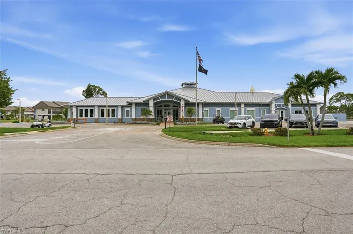 5625 Trailwinds Dr 411, Fort Myers, Florida 33907