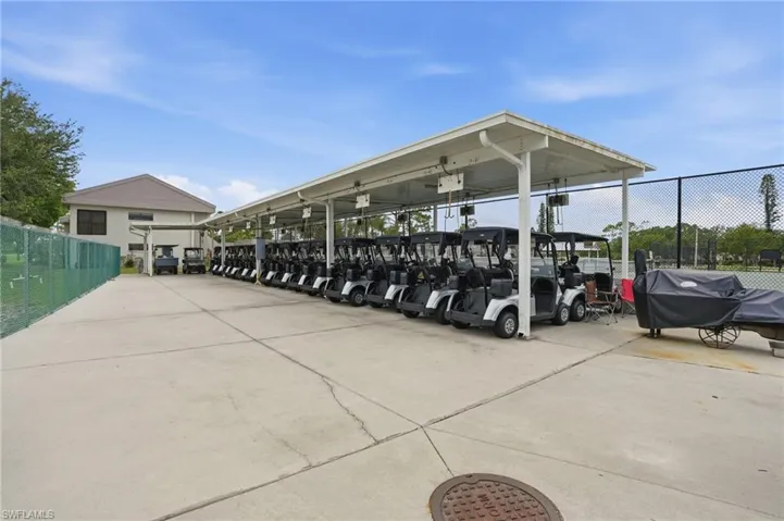 5625 Trailwinds Dr 411, Fort Myers, Florida 33907