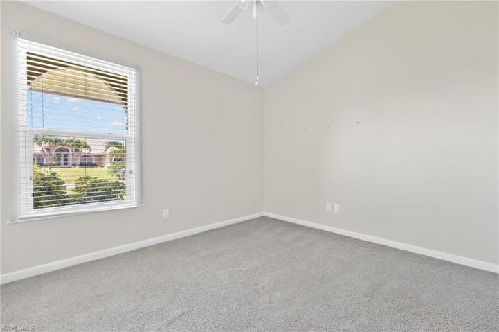915 SW 31st TER, CAPE CORAL FL 33914