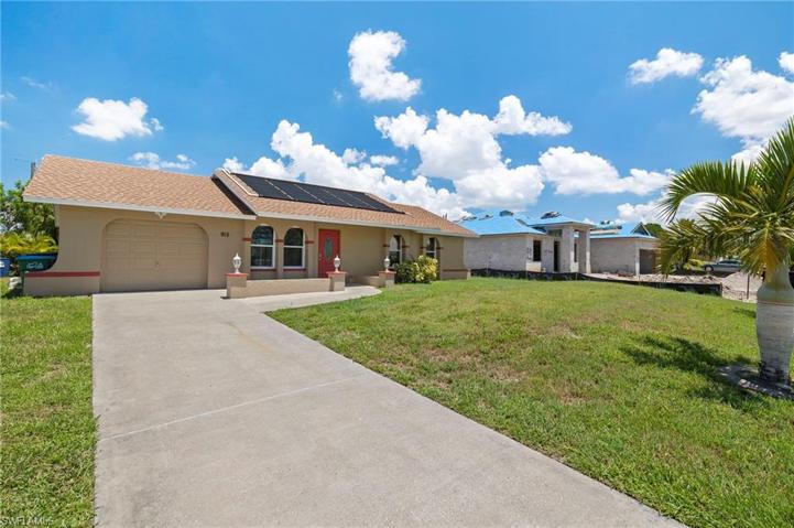915 SW 31st TER, CAPE CORAL FL 33914
