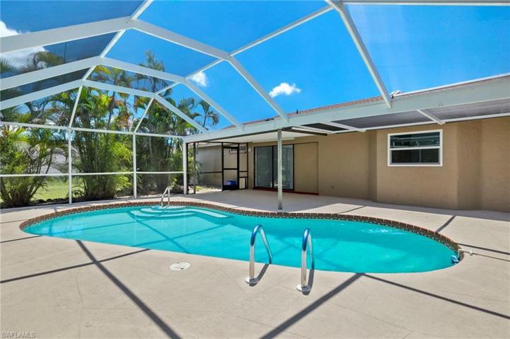 915 SW 31st TER, CAPE CORAL FL 33914