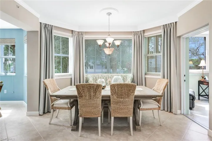 Spacious Dining area