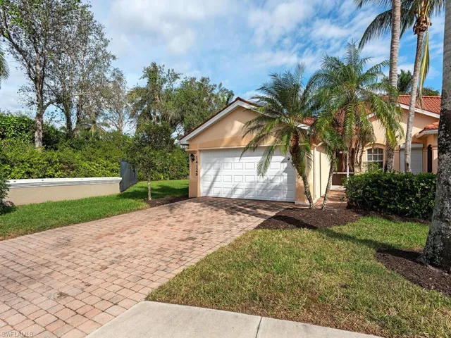 14126  Fall Creek  CT, Naples, FL 34114