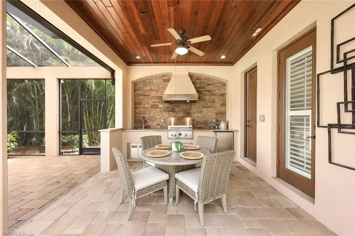 9856 Corso Bello Dr, Naples, Florida 34113