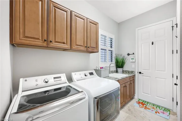 9856 Corso Bello Dr, Naples, Florida 34113