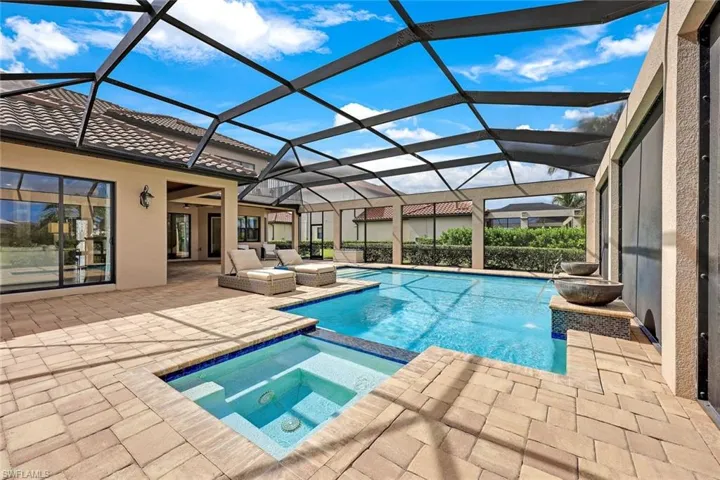 9856 Corso Bello Dr, Naples, Florida 34113