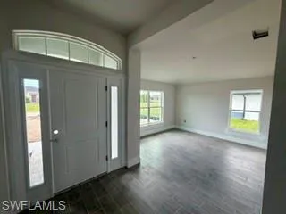 2833 Nw 21st Pl, Cape Coral, Florida 33993