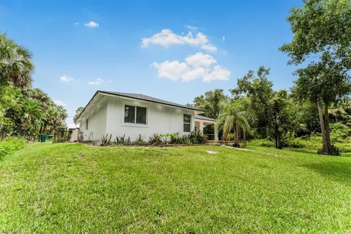 3785  26th SE AVE, Naples, FL 34117