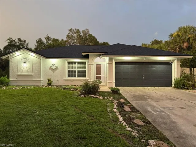 3785  26th SE AVE, Naples, FL 34117
