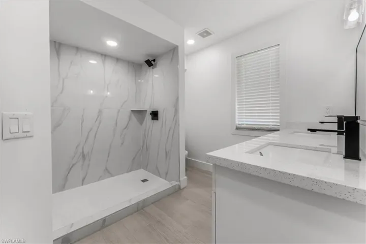3785  26th SE AVE, Naples, FL 34117