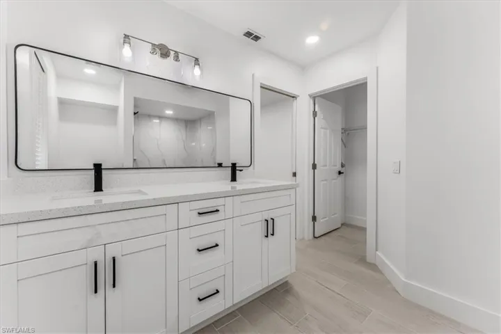 3785  26th SE AVE, Naples, FL 34117