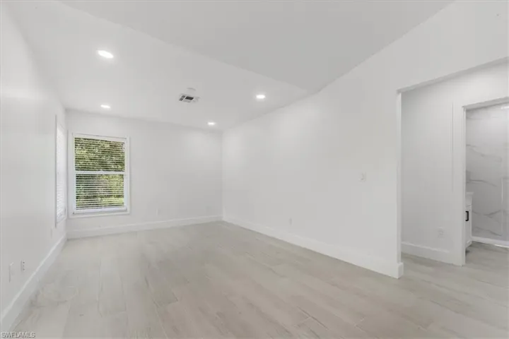 3785  26th SE AVE, Naples, FL 34117