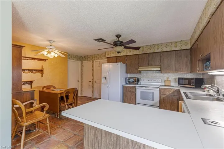 3423 Corana Way, Naples, Florida 34105