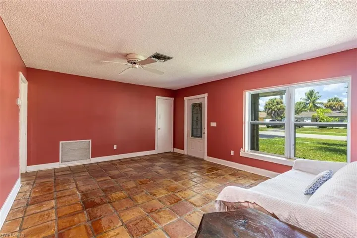 3423 Corana Way, Naples, Florida 34105
