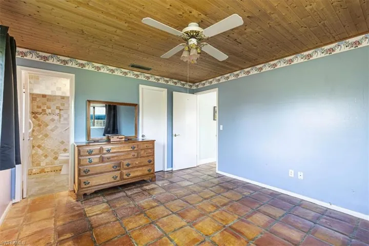 3423 Corana Way, Naples, Florida 34105