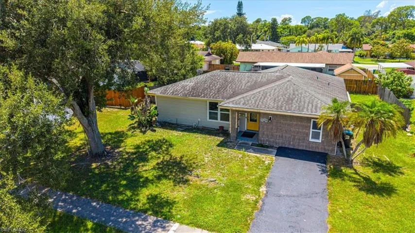 3423 Corana Way, Naples, Florida 34105