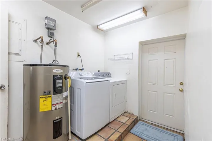 3423 Corana Way, Naples, Florida 34105