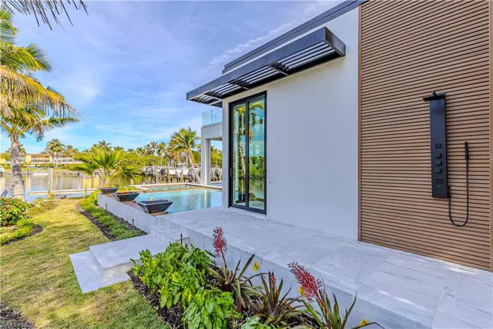 1100 Sandpiper St, Naples, Florida 34102