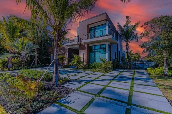 1100 Sandpiper St, Naples, Florida 34102