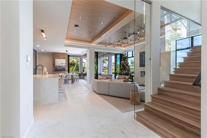 1100 Sandpiper St, Naples, Florida 34102