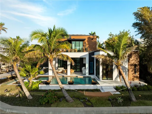 1100 Sandpiper St, Naples, Florida 34102