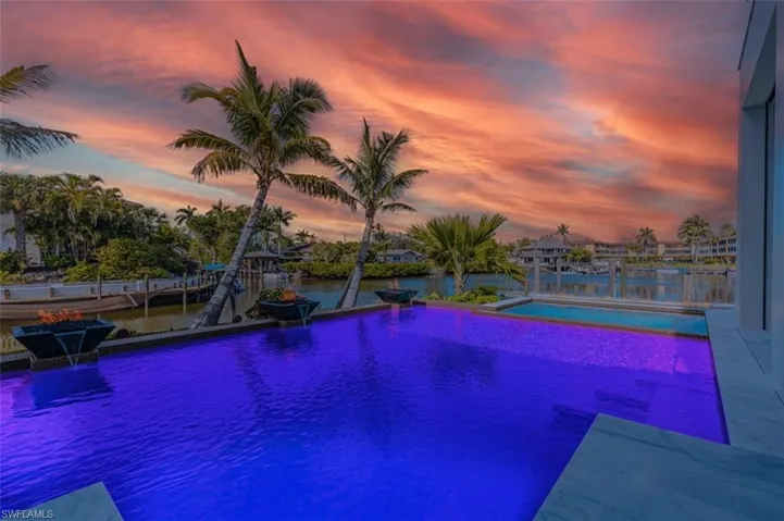 1100 Sandpiper St, Naples, Florida 34102