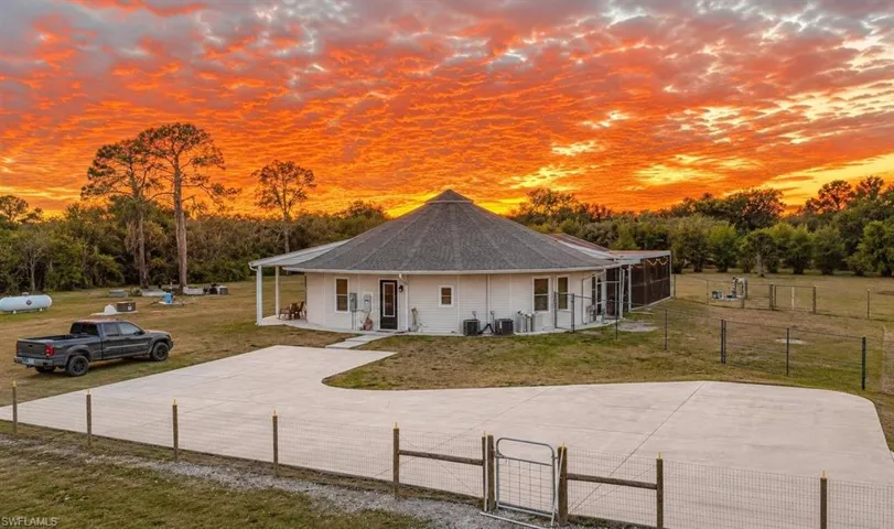 20301 Langford Rd, Alva, Florida 33920