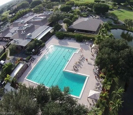 Helm Club pool