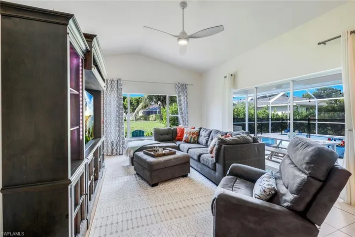 9911 Laketree Ct, Fort Myers Fl 33967