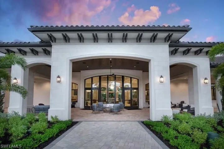 1904 Sierra Ct, Naples, Florida 34120