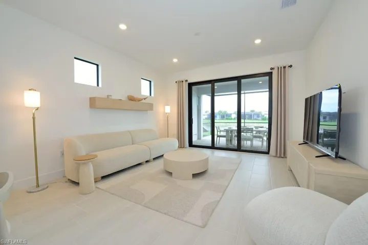 1904 Sierra Ct, Naples, Florida 34120