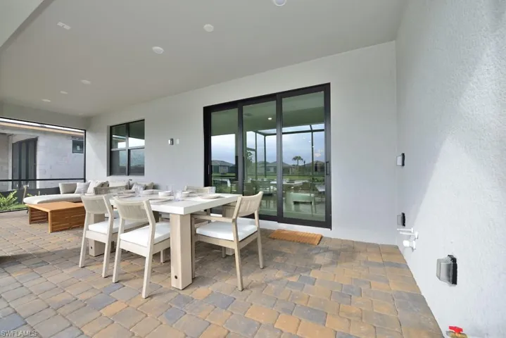 1904 Sierra Ct, Naples, Florida 34120