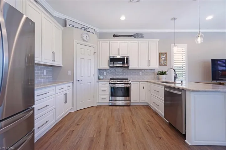 6801  Bent Grass  DR, Naples, FL 34113