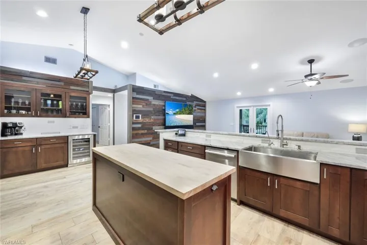 Kitchen Gas, Mouser Cabinetry and Thermador Appliances