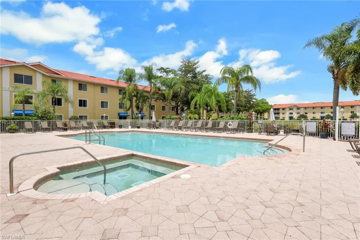 8304 Key Royal Cir 1723, Naples, Florida 34119